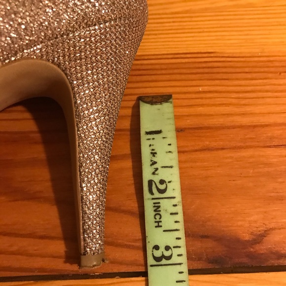 Enzo Angiolini Gold Metallic Peep Toe Heels, 7.5 - Picture 9 of 14